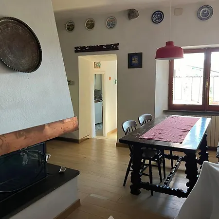 Casetta Nel Borgo Dom wakacyjny