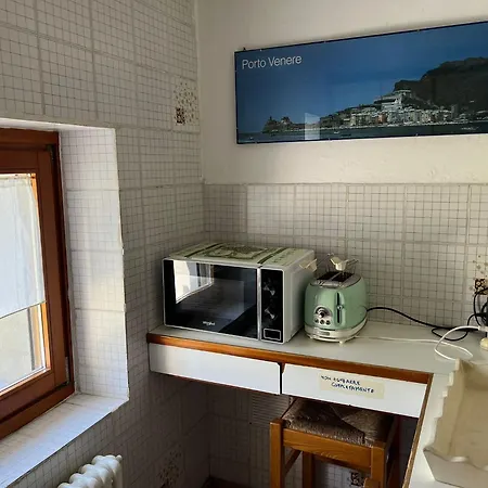 Casetta Nel Borgo La Spezia